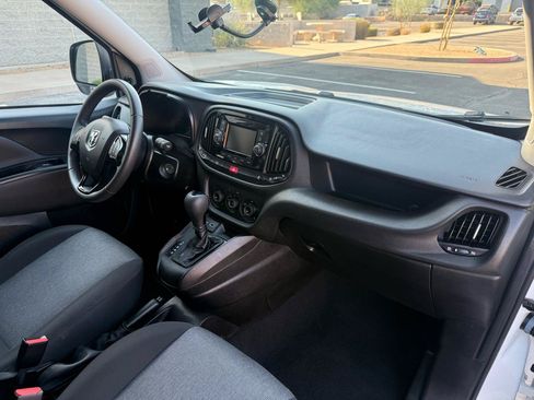 Used 2022 RAM ProMaster City Tradesman FWD image 13