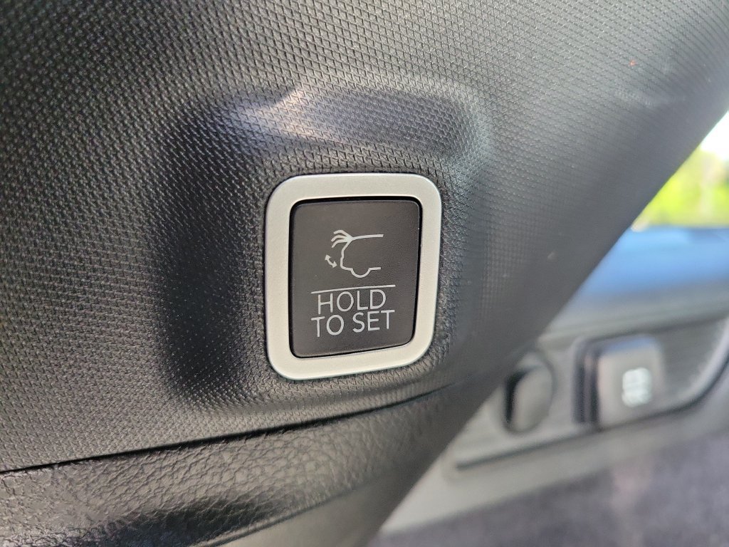 Used 2022 Jeep Grand Cherokee Trailhawk AWD/4WD image 10
