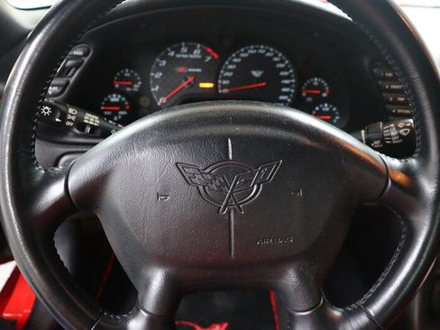 Used 2002 Chevrolet Corvette Z06 RWD image 11