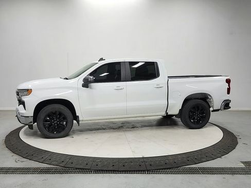 Used 2023 Chevrolet Silverado 1500 LT AWD/4WD image 4