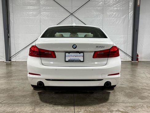 Used 2018 BMW 530i RWD image 9