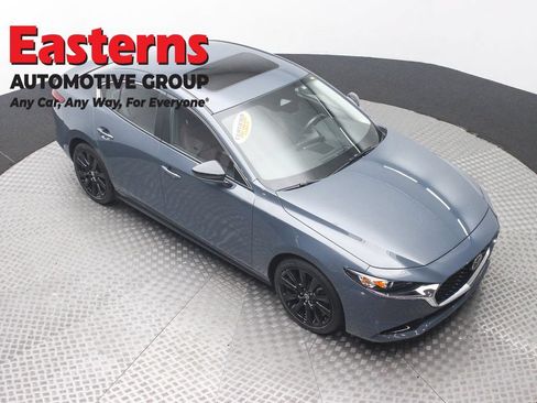 Used 2025 MAZDA MAZDA3 s AWD/4WD image 3