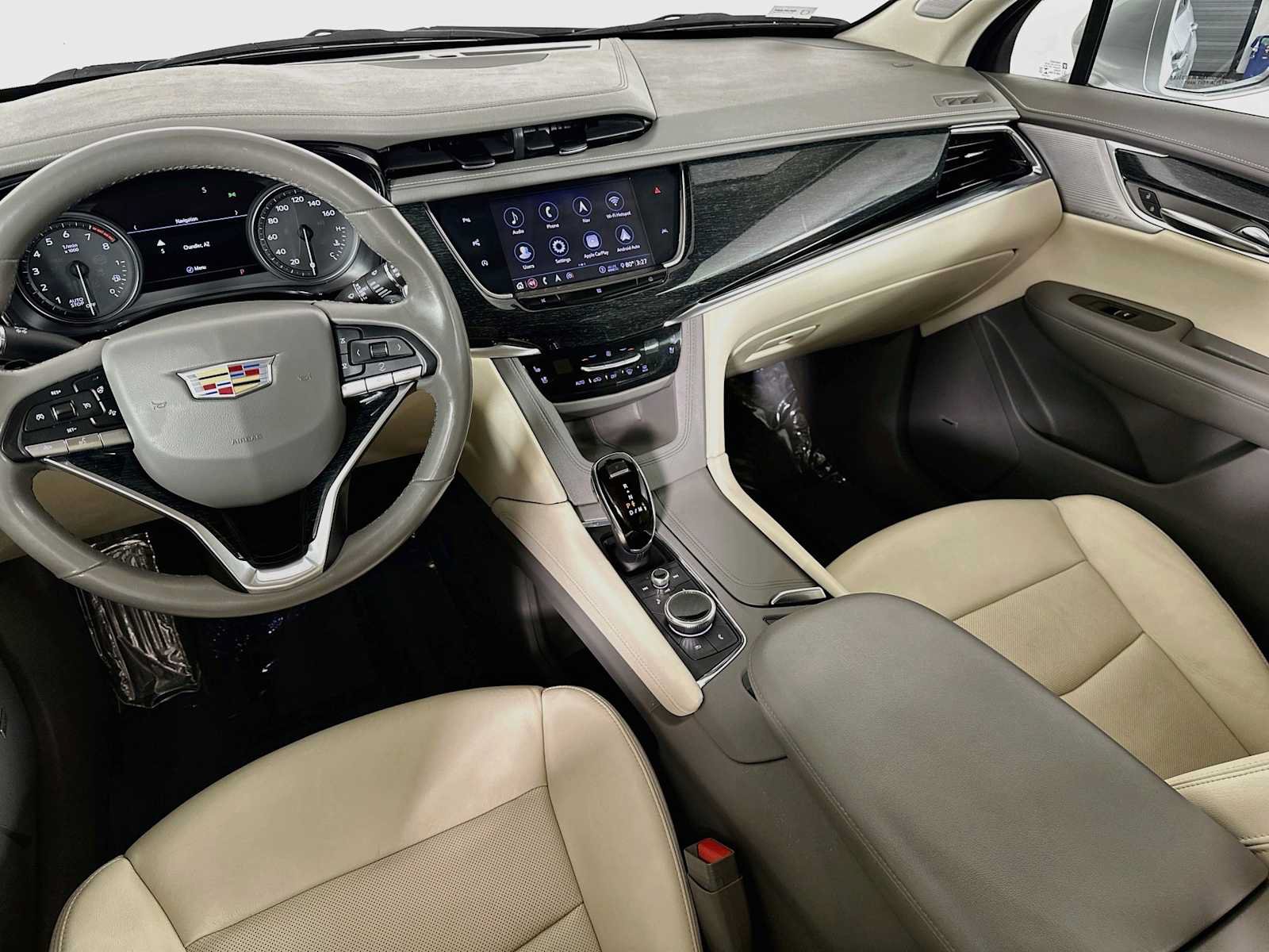 Used 2020 Cadillac XT6 Premium Luxury FWD image 22