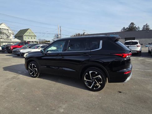 Used 2024 Mitsubishi Outlander SEL image 4