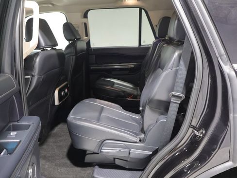 Used 2023 Ford Expedition XLT AWD/4WD image 13