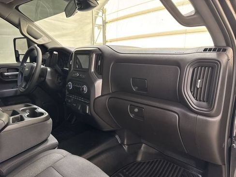 Used 2024 Chevrolet Silverado 2500 Custom w/ Custom Convenience Package AWD/4WD image 29