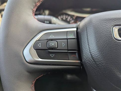 Used 2026 Jeep Compass Trailhawk AWD/4WD image 13