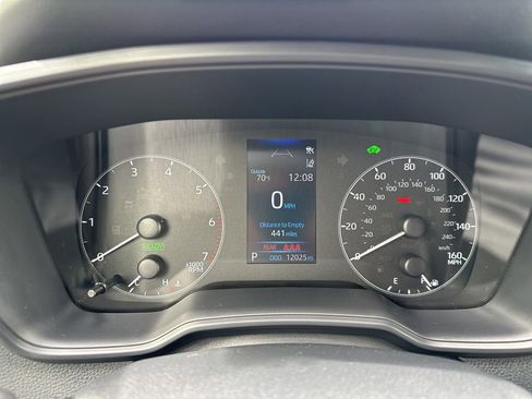 Certified 2025 Toyota Corolla SE FWD image 13