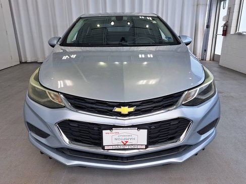 Used 2018 Chevrolet Cruze LT w/ LT Fleet Convenience Package FWD image 3