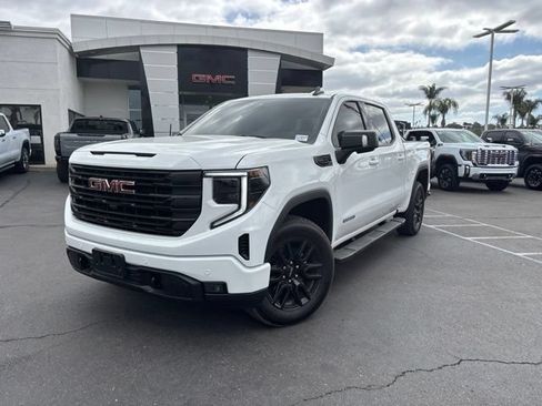 Used 2026 GMC Sierra 1500 Elevation w/ Elevation Premium Package AWD/4WD image 1