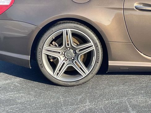 Used 2015 Mercedes-Benz SL 63 AMG w/ Driver Assistance Package image 11