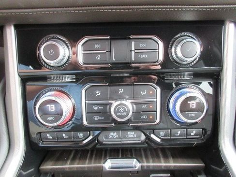 Used 2023 GMC Yukon XL Denali w/ LPO, Floor Liner Package AWD/4WD image 20