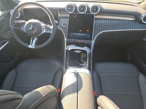 Used 2026 Mercedes-Benz GLC 300 4MATIC image 24