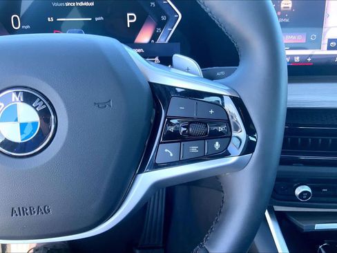 Used 2025 BMW 330i Sedan image 22