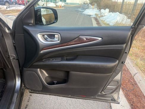 Used 2017 INFINITI QX60 Luxe w/ Deluxe Technology Package image 20