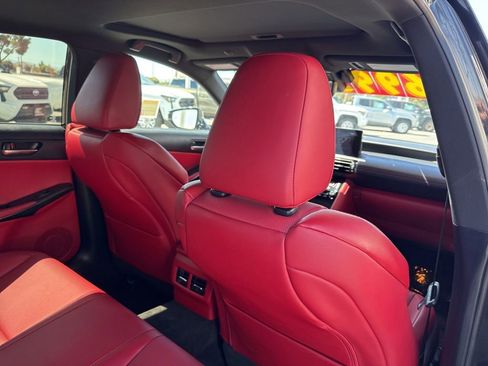 Used 2024 Lexus IS 350 F Sport RWD image 19