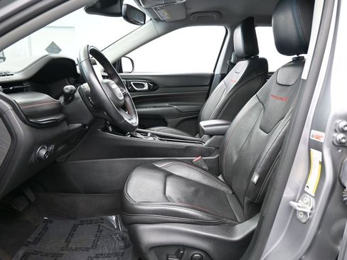 Used 2022 Jeep Compass Trailhawk w/ Trailhawk Elite Group image 11