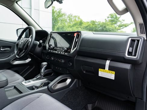 New 2026 Nissan Frontier SV w/ Tow Package AWD/4WD image 28