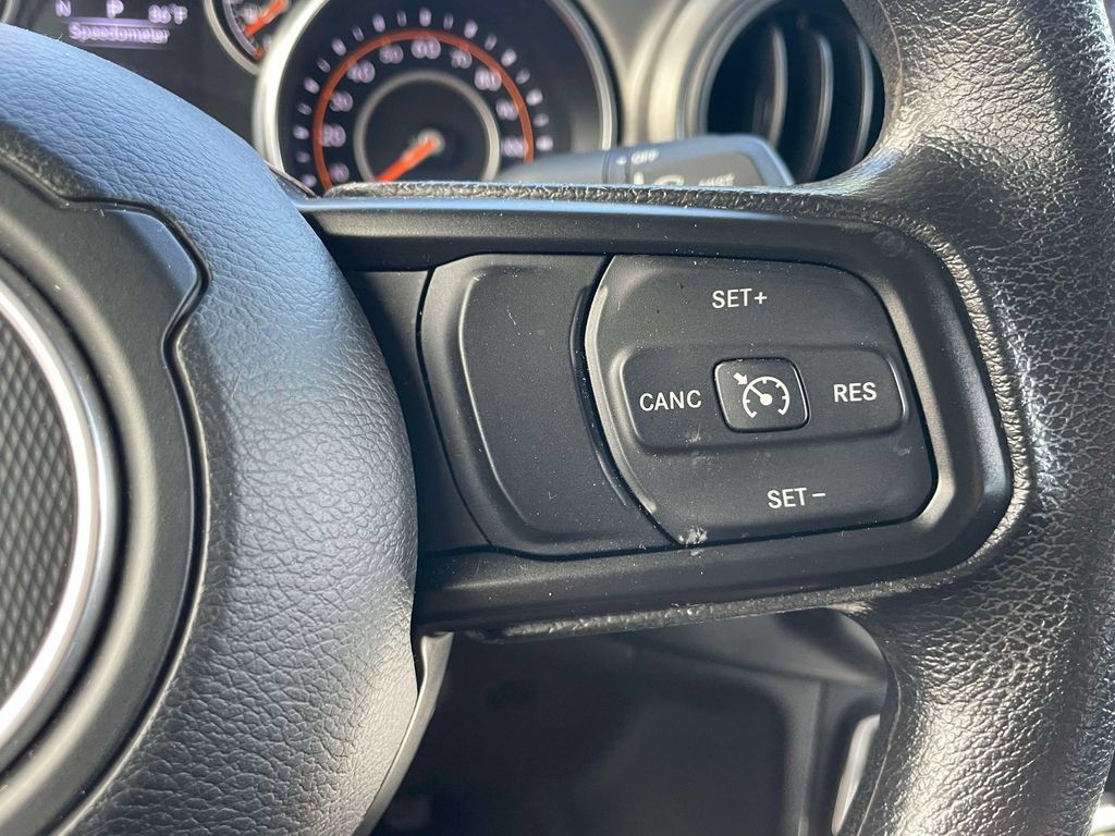 Used 2022 Jeep Wrangler Unlimited Sport AWD/4WD image 21