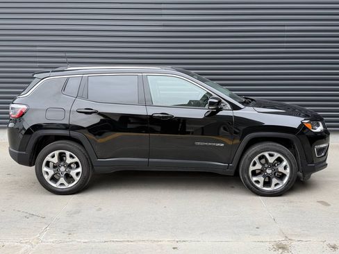 Used 2018 Jeep Compass Limited w/ Navigation Group AWD/4WD image 10