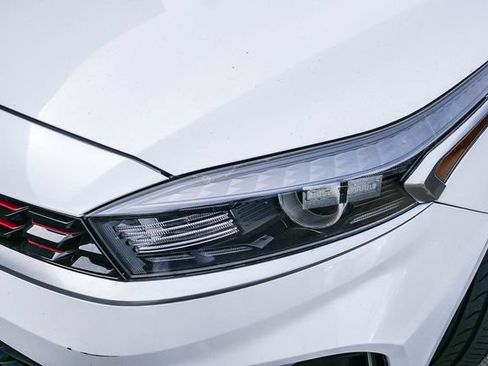 Certified 2023 Kia Forte GT-Line FWD image 6
