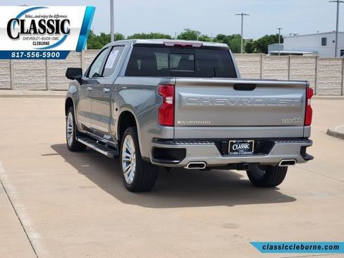 Used 2025 Chevrolet Silverado 1500 High Country AWD/4WD image 8