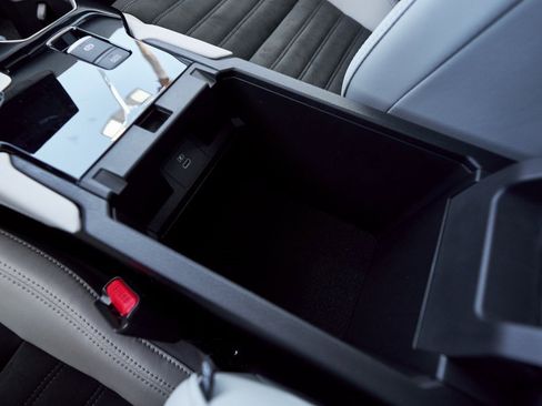 New 2025 Mitsubishi Outlander SE image 41