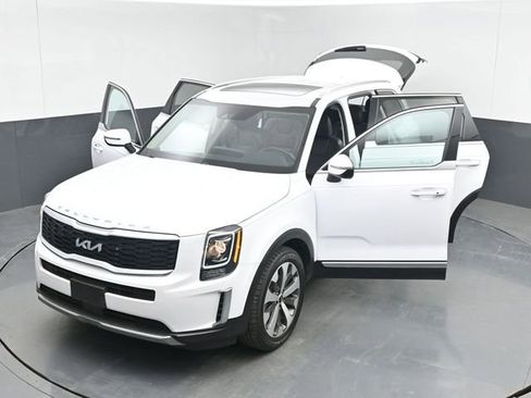 Used 2022 Kia Telluride S AWD/4WD image 52