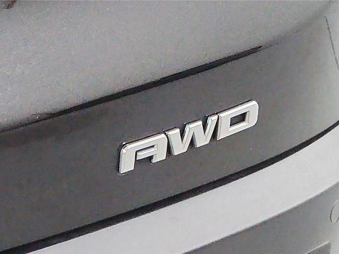 Used 2019 GMC Acadia SLT AWD/4WD image 19