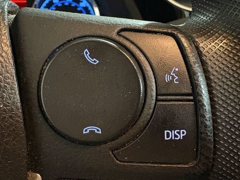 Certified 2018 Toyota Corolla LE FWD image 8