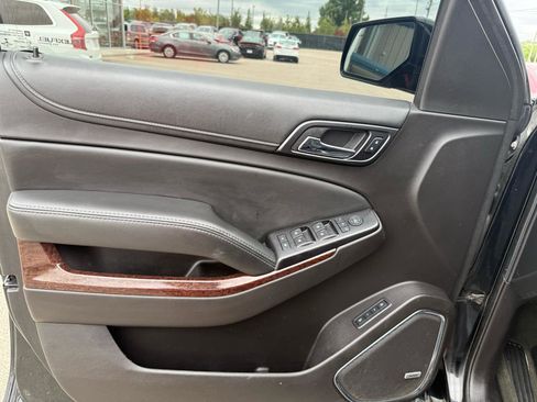 Used 2016 GMC Yukon XL SLT w/ HD Trailering Package AWD/4WD image 9