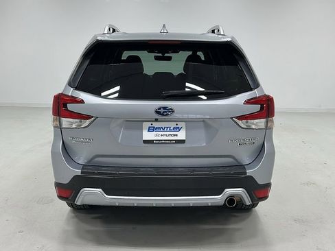Used 2022 Subaru Forester Touring image 4