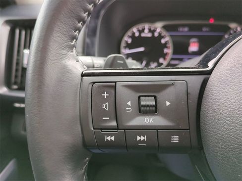 Used 2023 Nissan Pathfinder SL w/ Lighting Package (N92) image 25