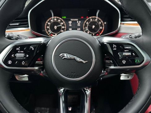 Used 2025 Jaguar F-PACE R-Dynamic S AWD/4WD image 19