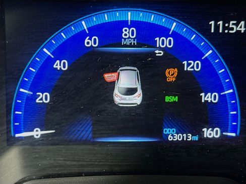 Used 2021 Toyota Corolla XSE image 16