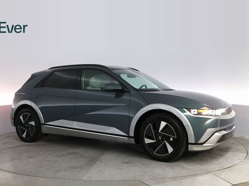 Used 2025 Hyundai Ioniq 5 Limited image 5