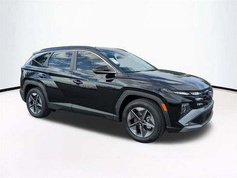New 2026 Hyundai Tucson SEL image 2
