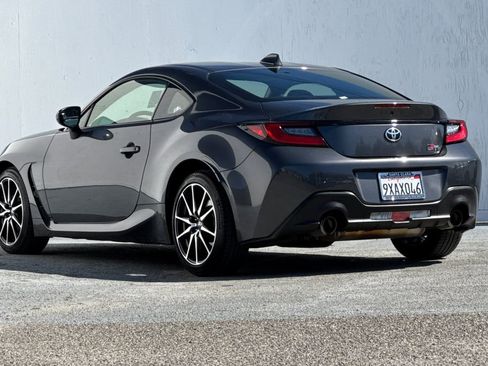 Used 2023 Toyota GR86 w/ ALL Weather Mat Package (TMS) image 5