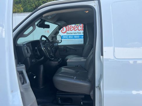 Used 2019 Chevrolet Express 3500 Extended w/ Driver Convenience Package image 19