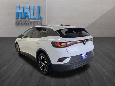 Certified 2022 Volkswagen ID.4 Pro S image 3