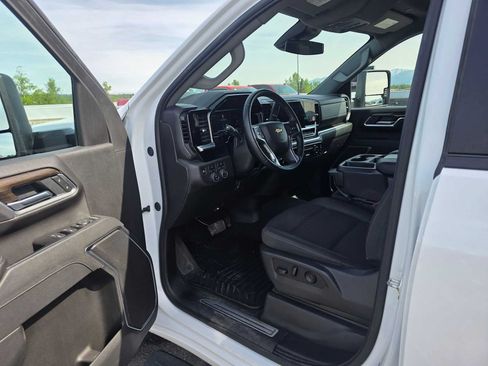 Certified 2025 Chevrolet Silverado 2500 LT w/ Convenience Package AWD/4WD image 18