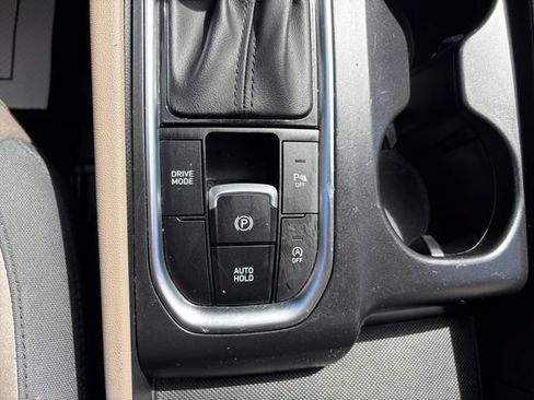 Used 2019 Hyundai Santa Fe SEL FWD image 20