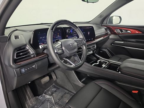 Used 2026 Chevrolet Traverse Z71 w/ Enhanced Driving Package AWD/4WD image 15