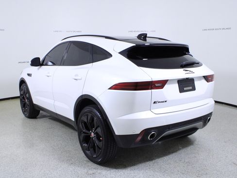 Used 2022 Jaguar E-PACE SE image 5