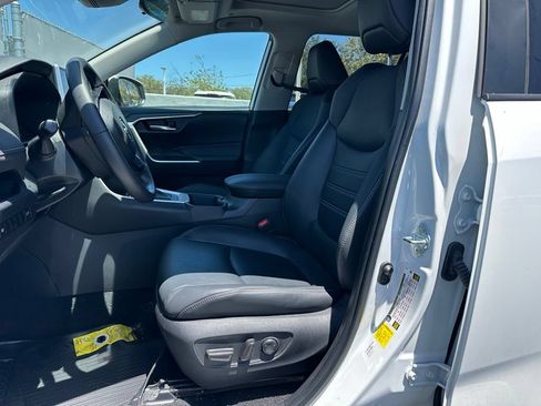 Used 2024 Toyota RAV4 XLE Premium FWD image 9