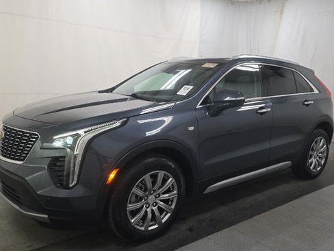 Used 2021 Cadillac XT4 Premium Luxury w/ Sun And Sound Package AWD/4WD image 5