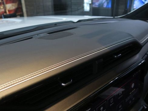 Used 2025 GMC Sierra 2500 AT4X AWD/4WD image 23