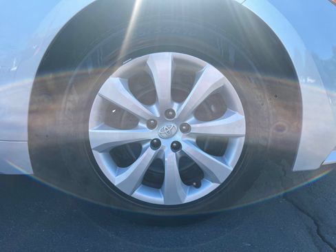 Used 2023 Toyota Corolla LE FWD image 31