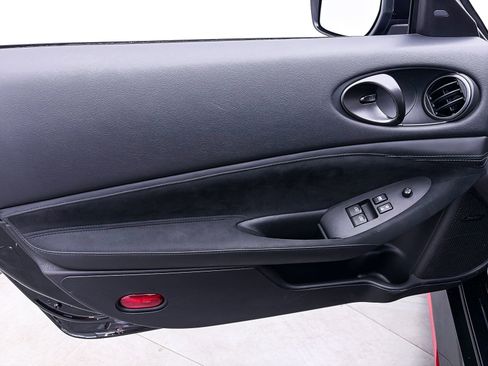 Used 2024 Nissan Z NISMO w/ Floor Mat Package RWD image 18