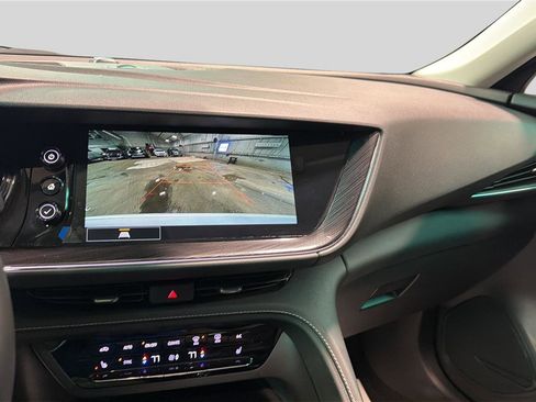 Used 2022 Buick Envision Essence w/ Safety Package FWD image 14